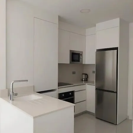Brand New Luxury In The Center Of *