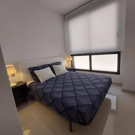 Апартаменты Brand New Luxury In The Center Of Торевьиа